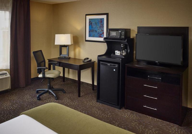 ホテル Holiday Inn Express And Suites Timmins