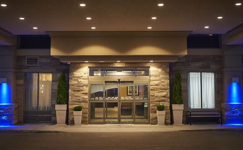 ホテル Holiday Inn Express And Suites Timmins