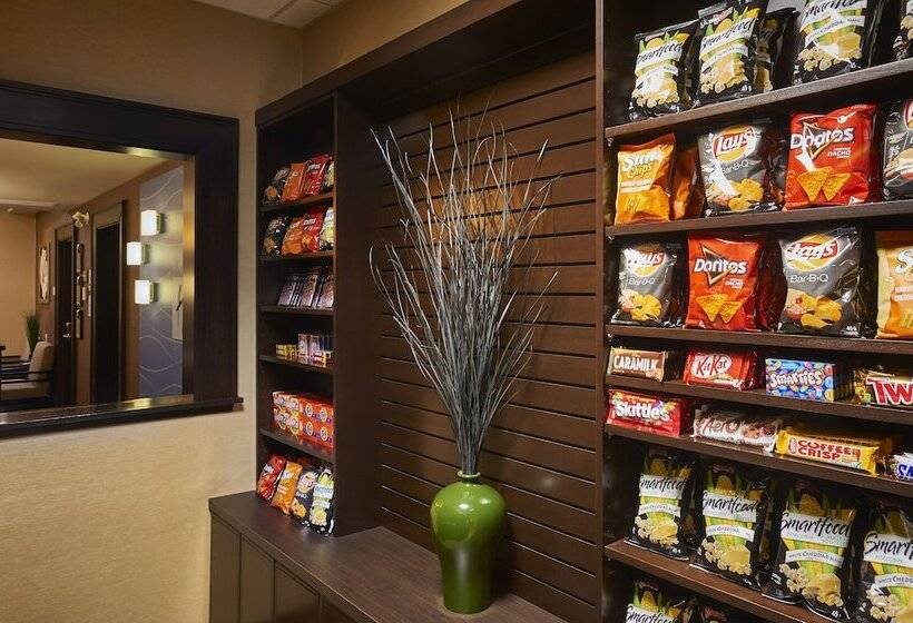 هتل Holiday Inn Express And Suites Timmins, An Ihg