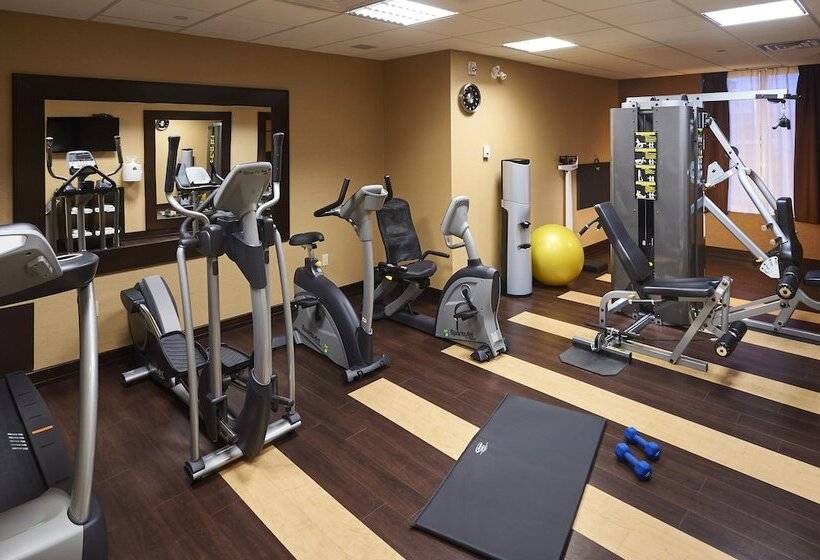 هتل Holiday Inn Express And Suites Timmins, An Ihg