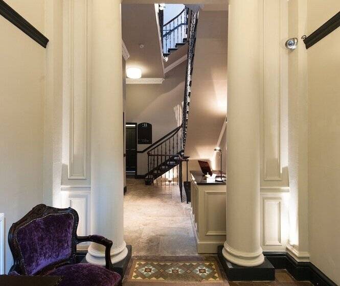 Fotos del hotel No. 11 Boutique  & Brasserie:  11