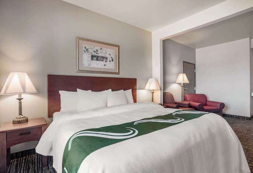 فندق Quality Inn Parsons North