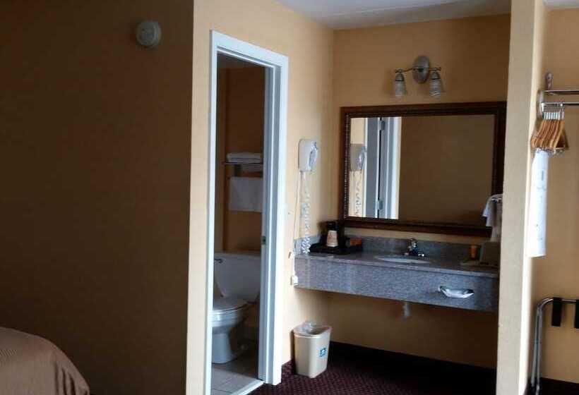 هتل Quality Inn