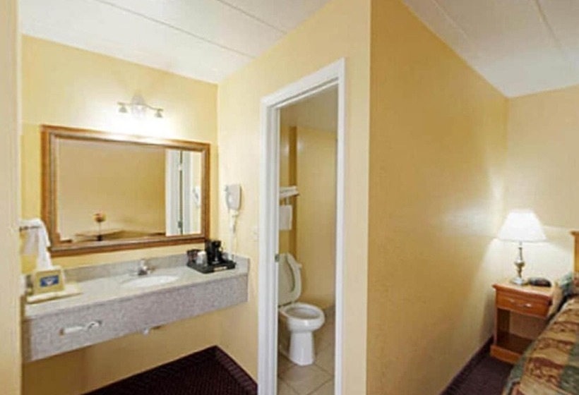 هتل Quality Inn