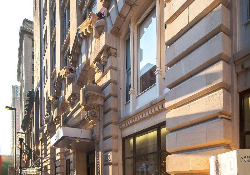 هتل Rl Baltimore Inner Harbor