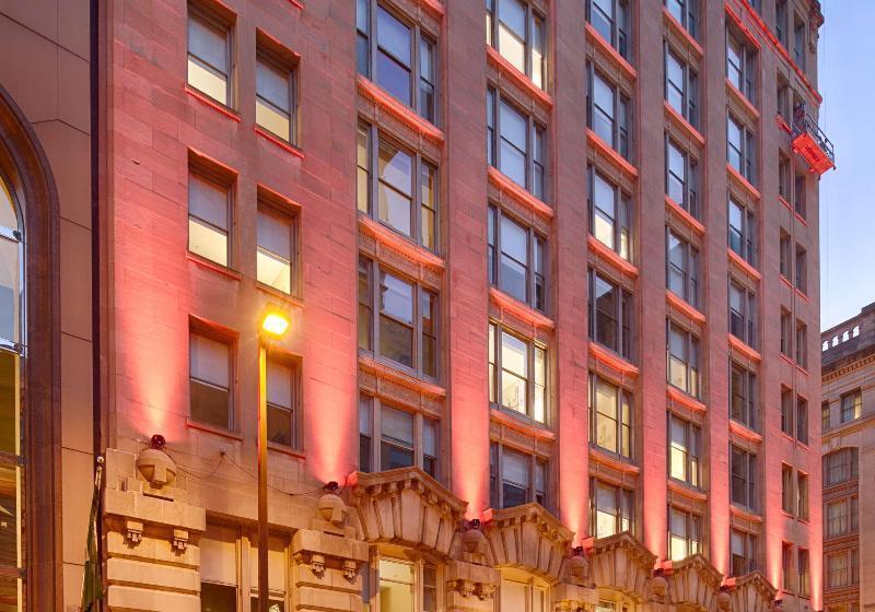 هتل Rl Baltimore Inner Harbor