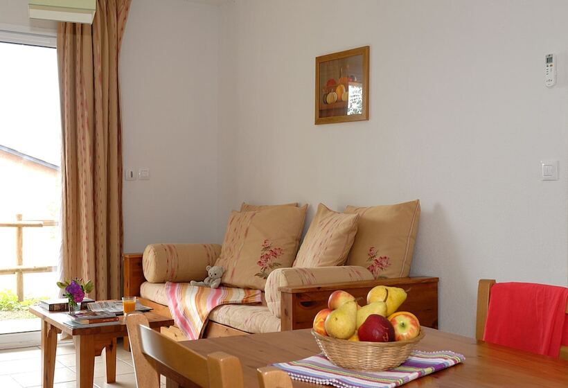 田舎風ホテル Madame Vacances   Résidence La Marquisié