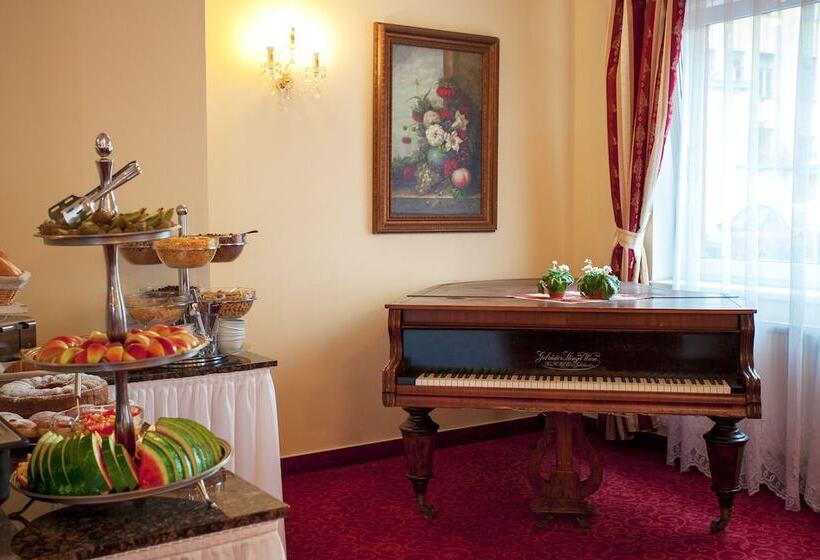 Fotos del hotel Savoy:  14