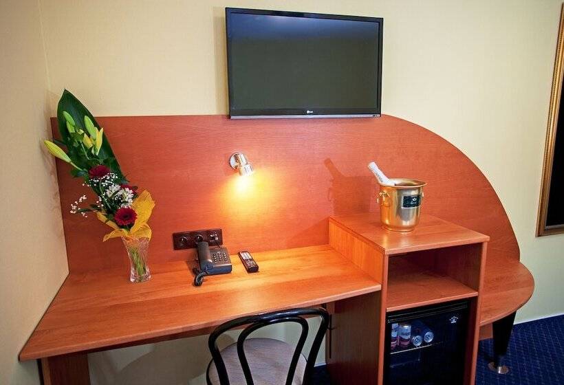Fotos del hotel Savoy:  10