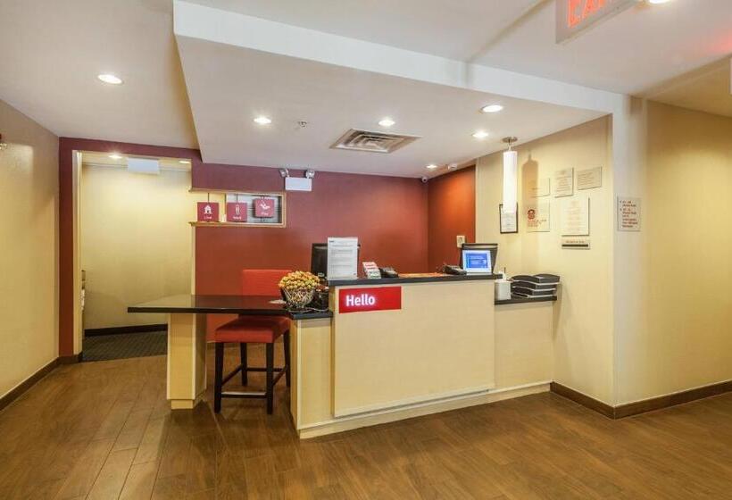 בית מלון כפרי Towneplace Suites Jacksonville Butler Boulevard