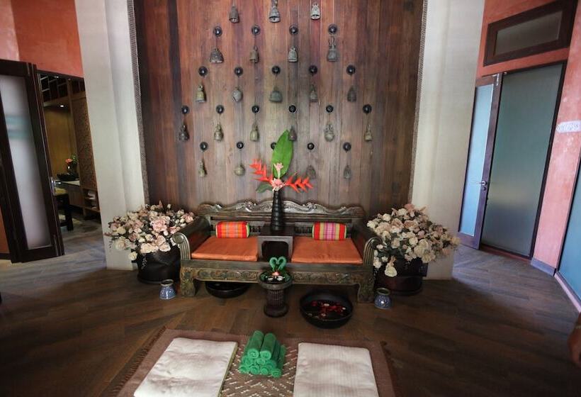 Mandarava Resort And Spa, Karon Beach