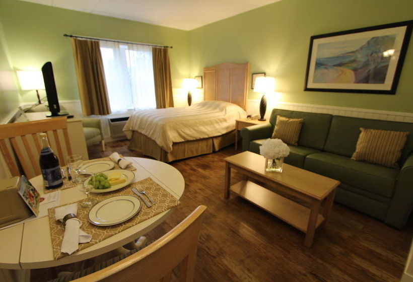 Holly Tree Resort