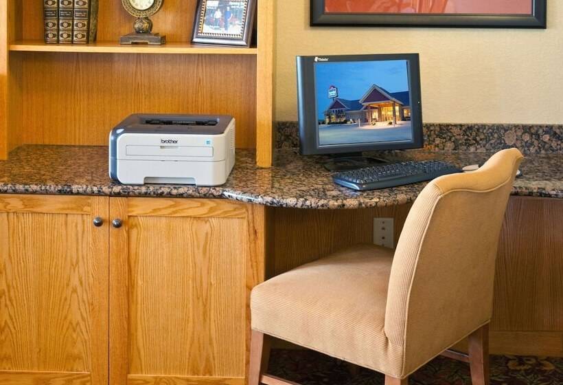 هتل Americinn By Wyndham Anamosa