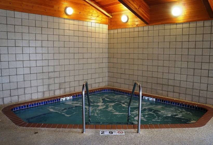 هتل Americinn By Wyndham Anamosa