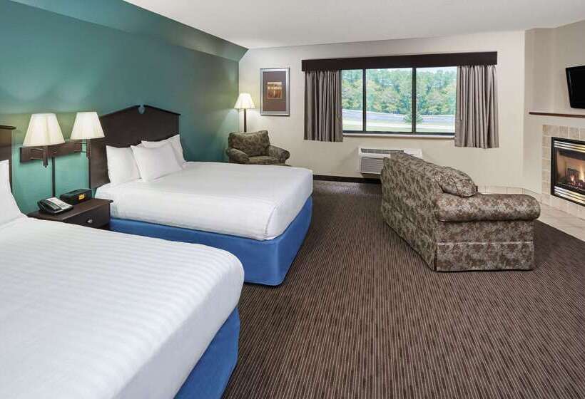 Hotel Americinn By Wyndham Green Bay East