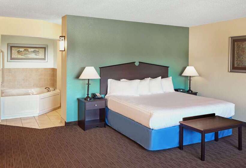 Hotel Americinn By Wyndham Green Bay East