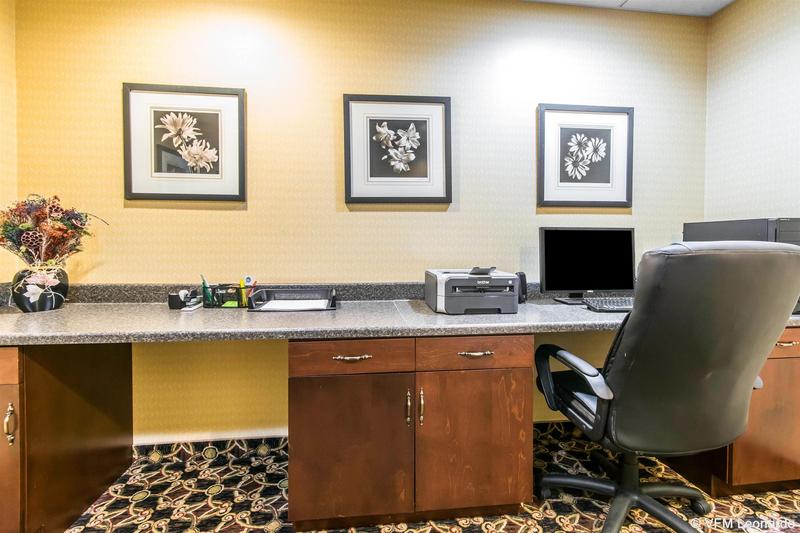 هتل Comfort Suites South Point  Huntington