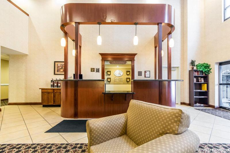 هتل Comfort Suites South Point  Huntington