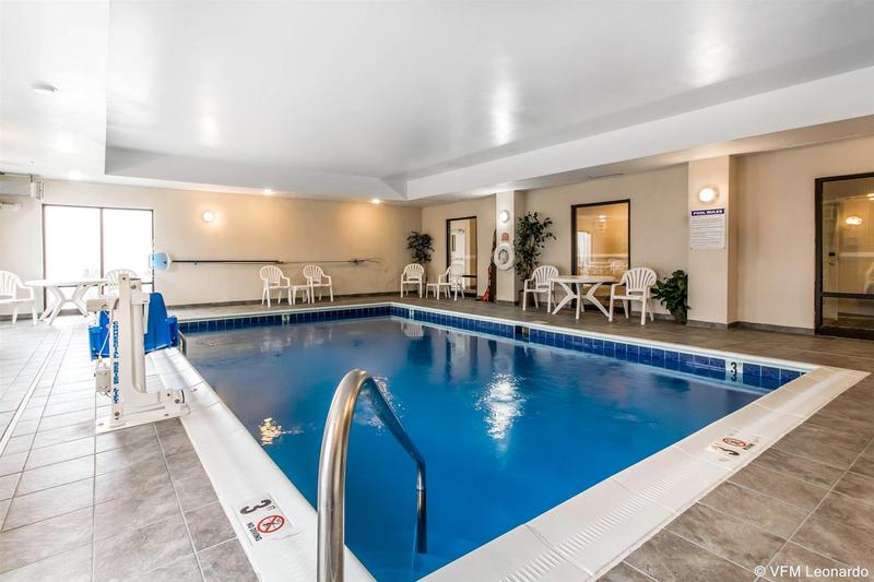 هتل Comfort Suites South Point  Huntington