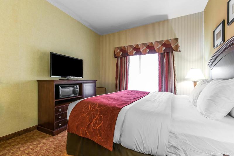 هتل Comfort Suites South Point  Huntington