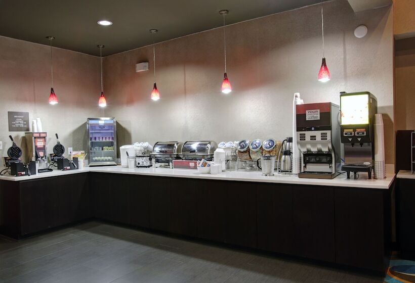 ホテル Comfort Suites Waco North  Near University Area