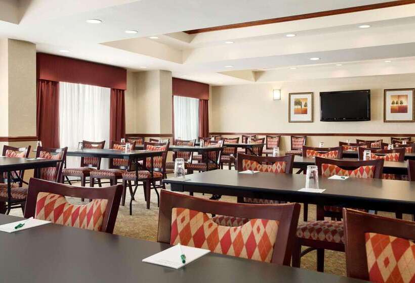 هتل Country Inn & Suites By Radisson, Conway, Ar