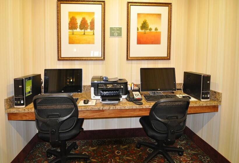 هتل Country Inn & Suites By Radisson, Conway, Ar
