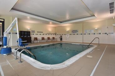 هتل Courtyard Charlotte Concord