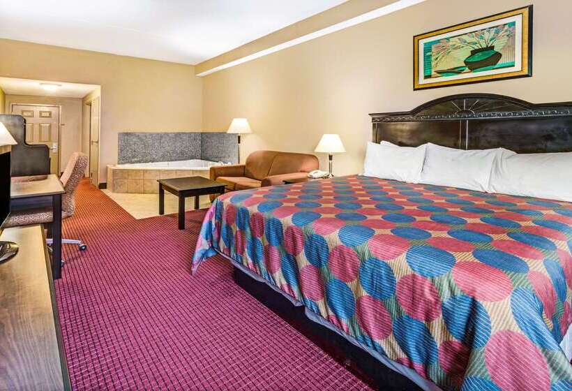 هتل Days Inn & Suites By Wyndham Jeffersonville In