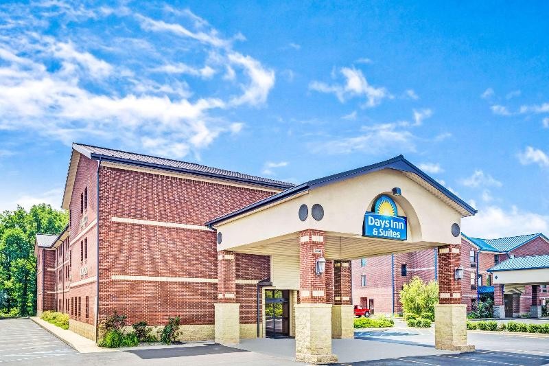 Hotel Days Inn & Suites By Wyndham Jeffersonville In