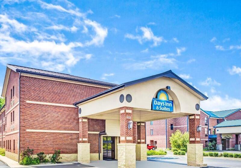 Hotel Days Inn & Suites By Wyndham Jeffersonville In