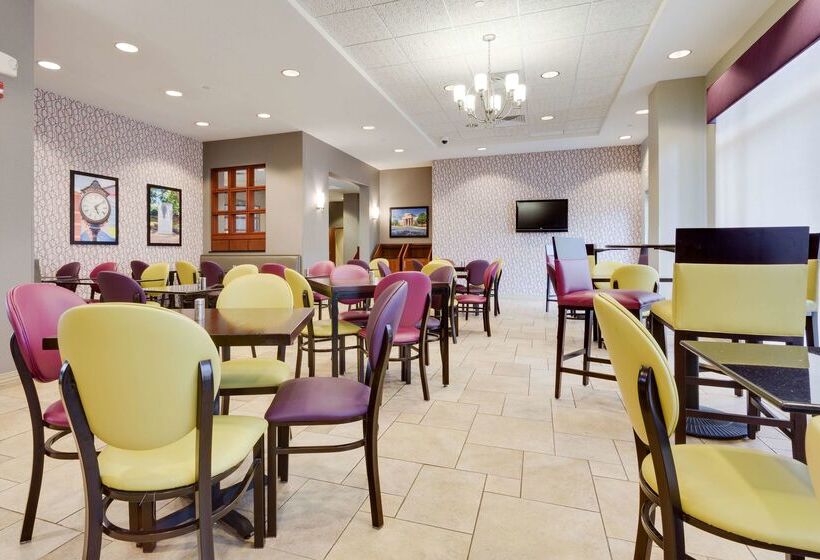 호텔 Drury Inn & Suites Middletown Franklin