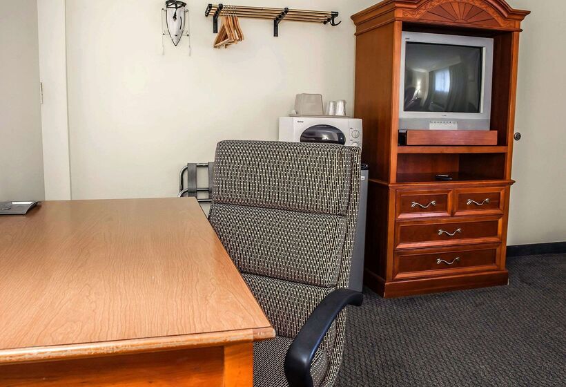 هتل Econo Lodge Jefferson Hills Hwy 51
