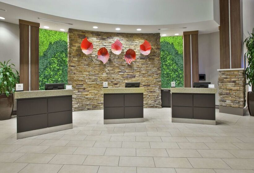 هتل Embassy Suites Columbus Airport