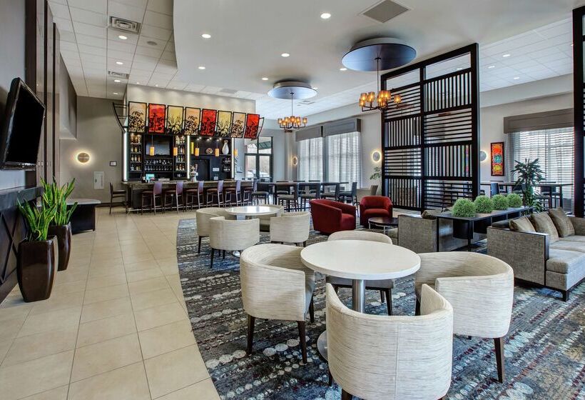 هتل Embassy Suites Columbus Airport