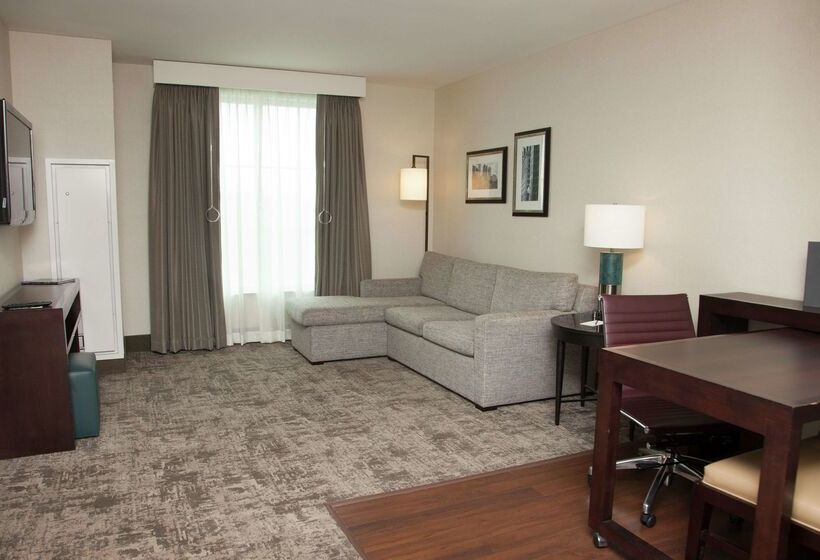 هتل Embassy Suites Columbus Airport