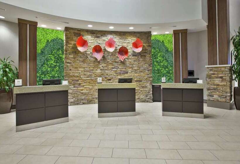 هتل Embassy Suites Columbus Airport