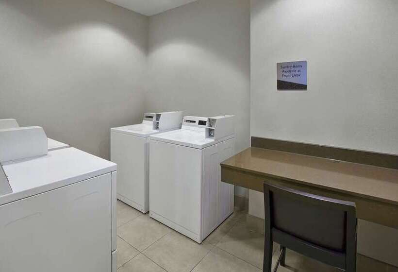 هتل Embassy Suites Columbus Airport