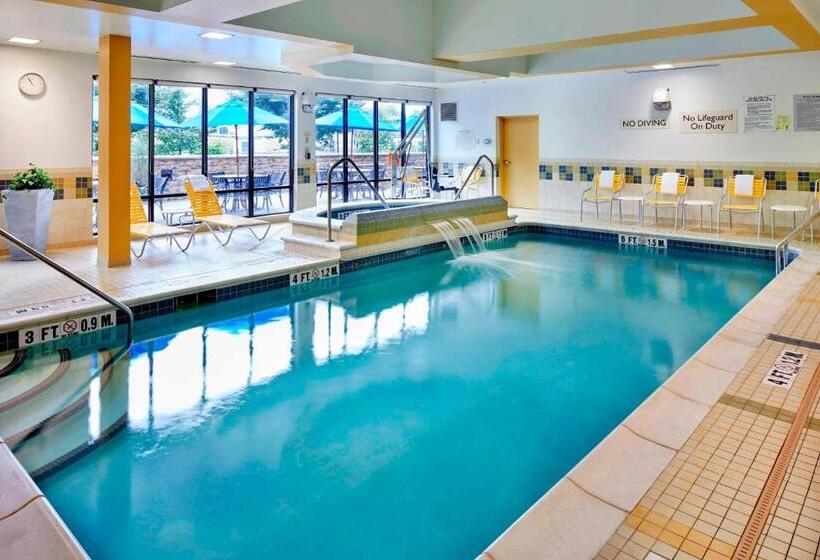 فندق Fairfield Inn & Suites By Marriott Cumberland