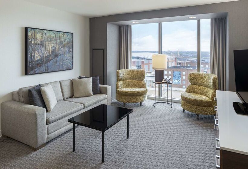 هتل Hilton Columbus Downtown