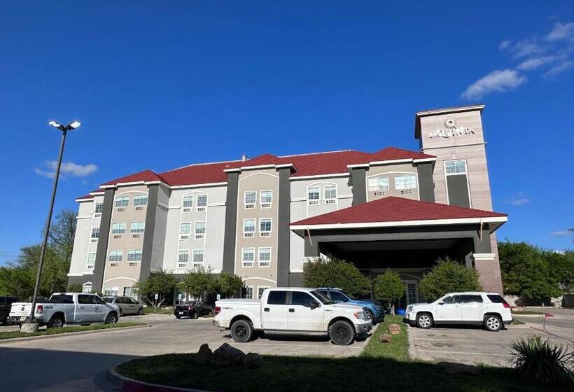هتل La Quinta Inn & Suites By Wyndham Decatur