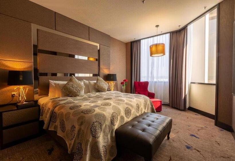 Fotos del hotel New World Suites:  18