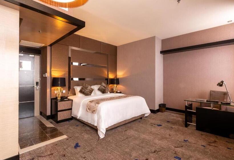 Fotos del hotel New World Suites:  25