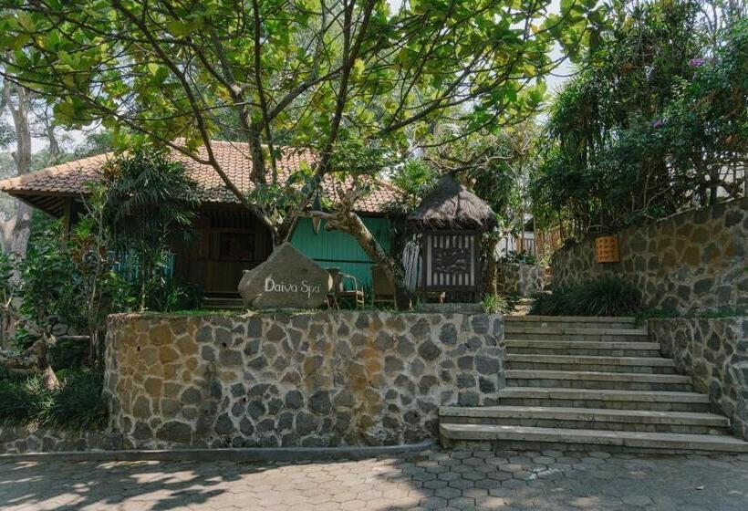 فندق Novus Giri Resort & Spa
