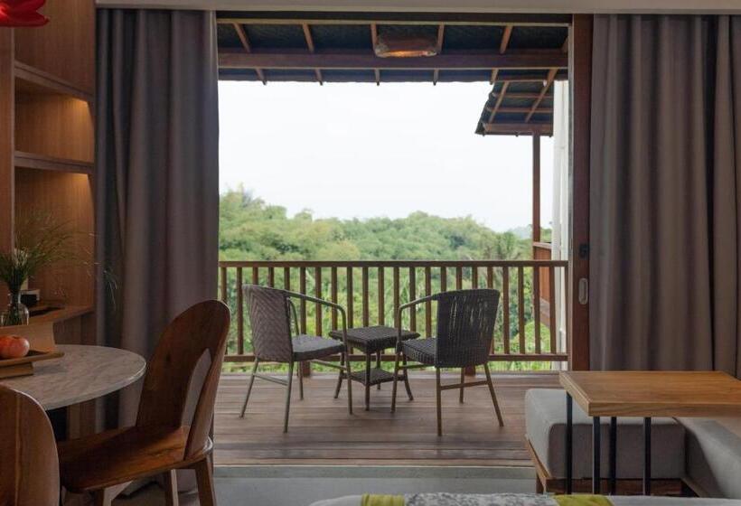 فندق Novus Giri Resort & Spa