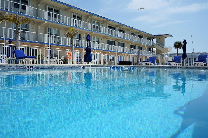 Glunz Ocean Beach Hotel And Resort