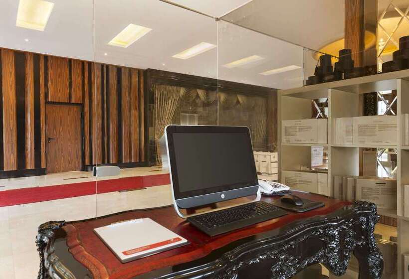 Fotos del hotel Ramada  & Suites By Wyndham Istanbul Ataköy:  43