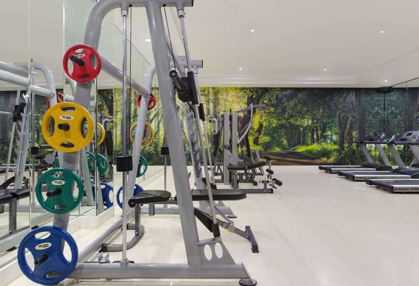 Fotos del hotel Ramada  & Suites By Wyndham Istanbul Ataköy:  44