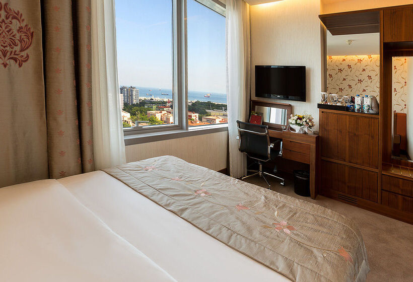 Fotos del hotel Ramada  & Suites By Wyndham Istanbul Ataköy:  14