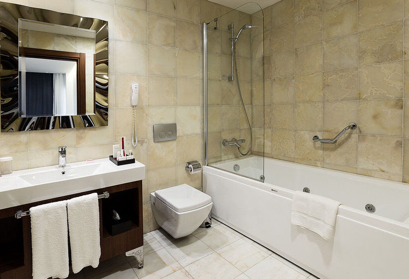 Fotos del hotel Ramada  & Suites By Wyndham Istanbul Ataköy:  45